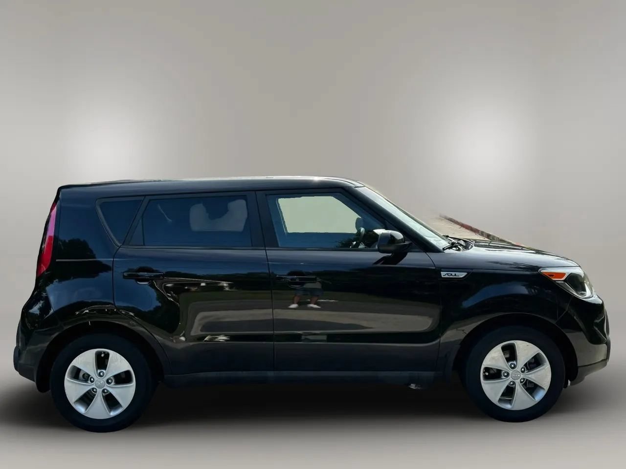 Used 2015 Kia Soul FWD image 4