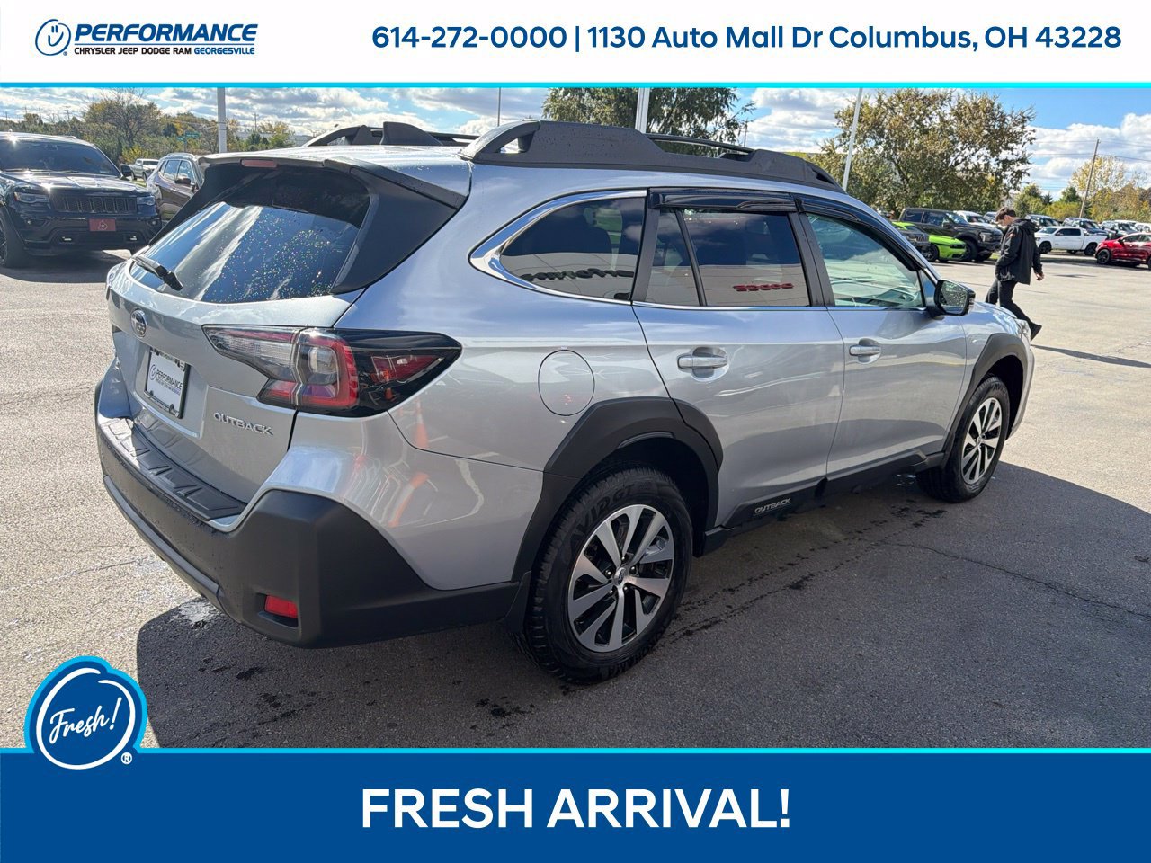 Used 2025 Subaru Outback Premium AWD/4WD image 11