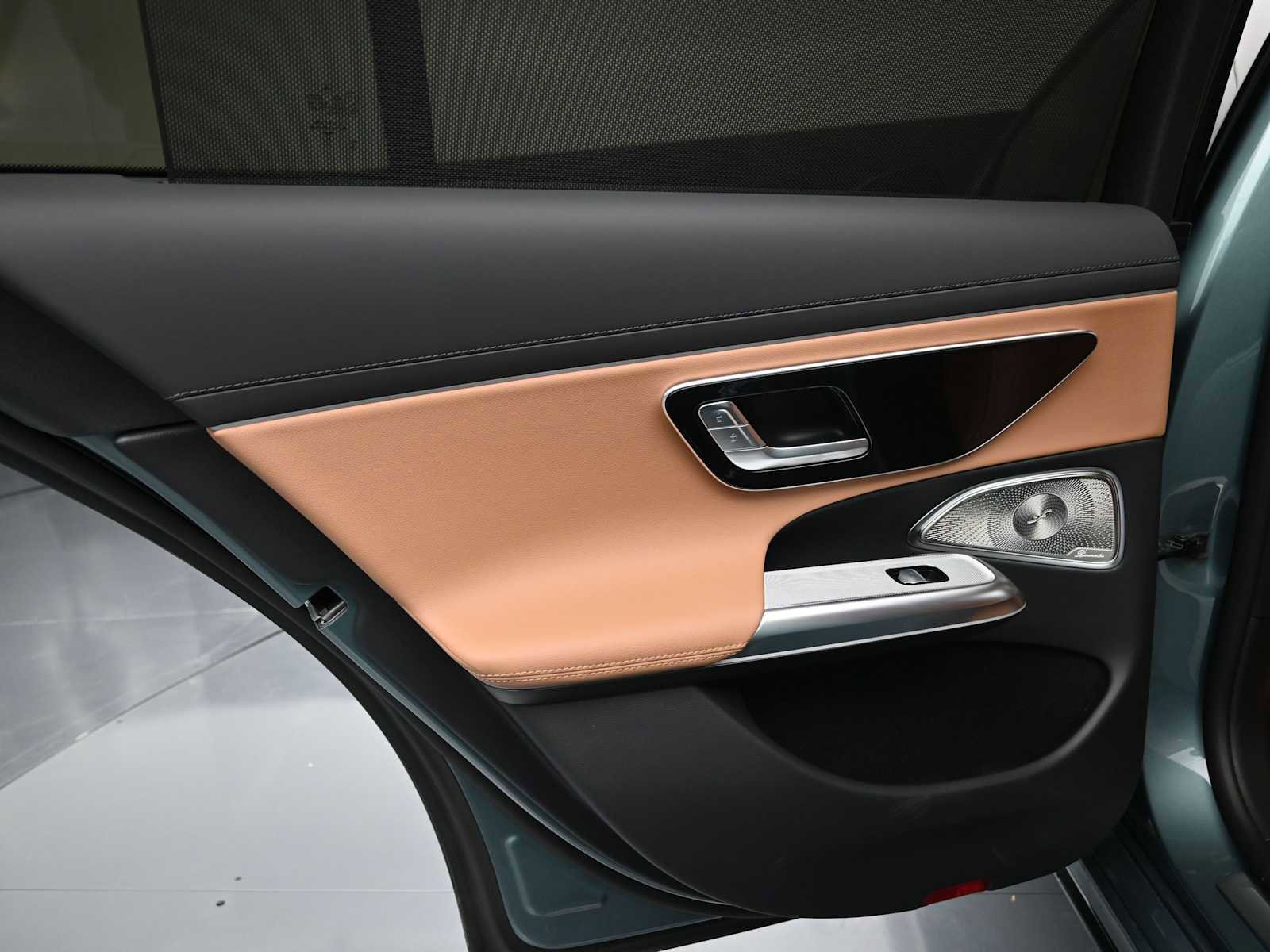 Used 2025 Mercedes-Benz E 450 4MATIC Sedan image 19