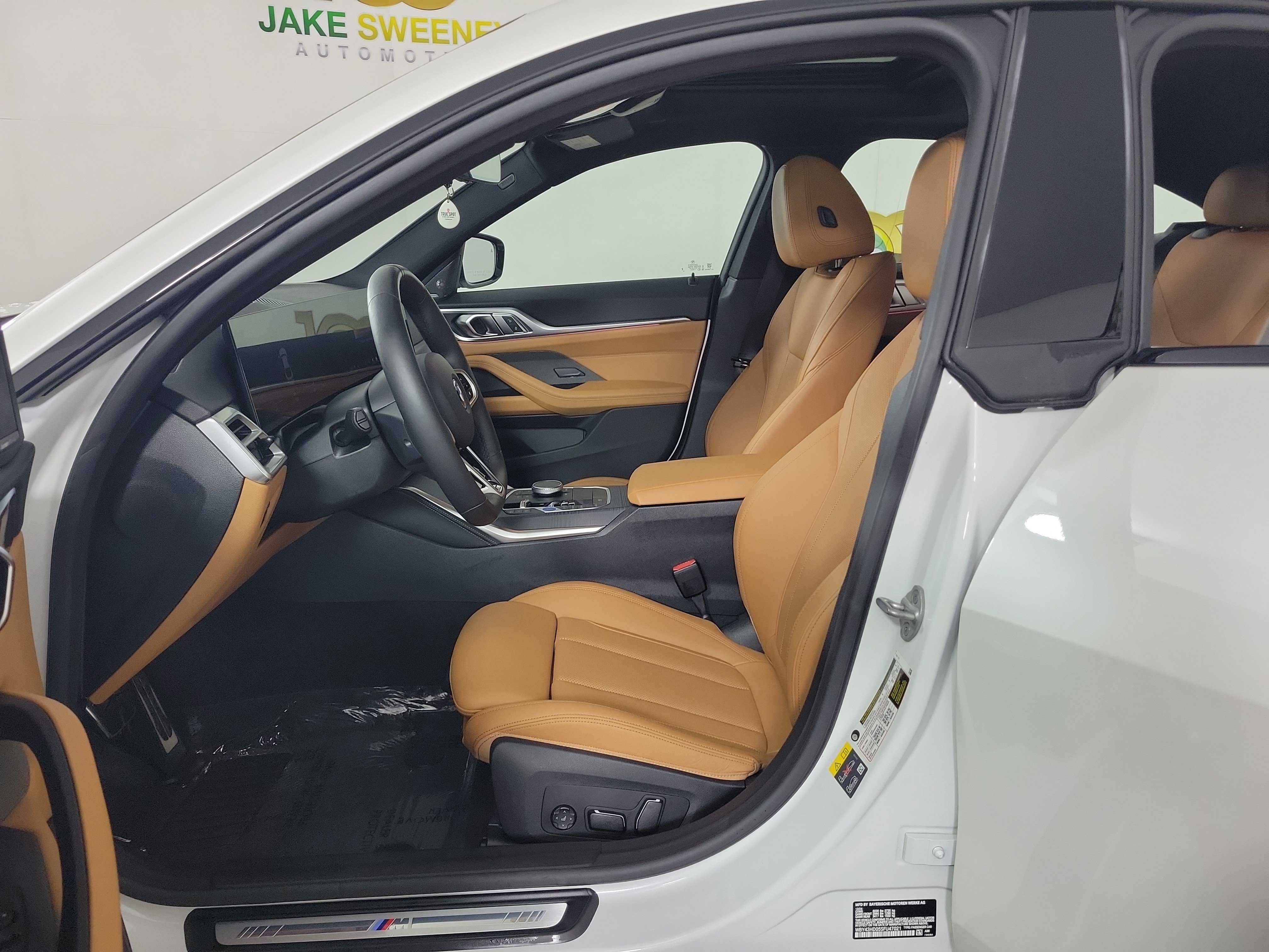 Certified 2025 BMW i4 xDrive40i w/ M Sport Package AWD/4WD image 9