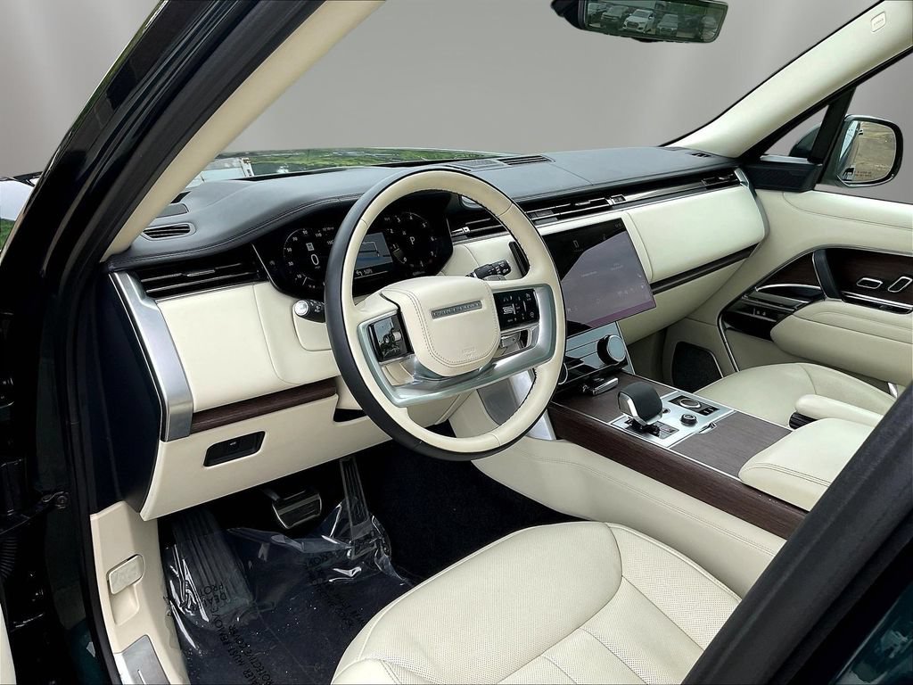 Used 2023 Land Rover Range Rover Long Wheelbase Autobiography AWD/4WD image 16