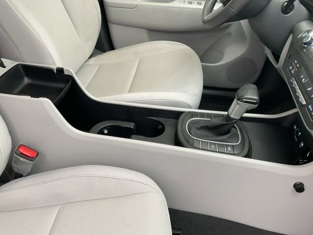 Used 2024 Hyundai Kona SEL image 13