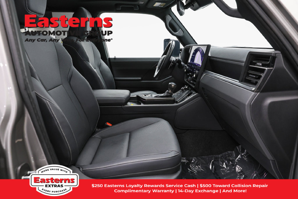 Used 2024 Lexus GX 550 w/ Cold Area Package AWD/4WD image 28