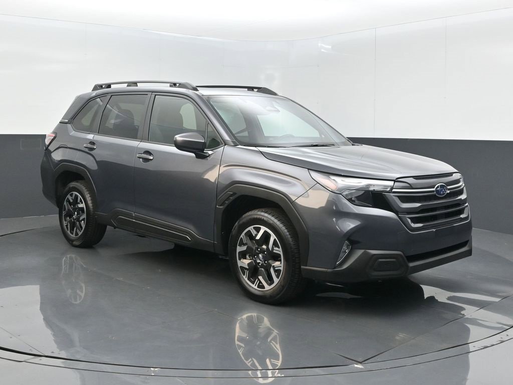Used 2025 Subaru Forester Premium w/ Convenience Package #1