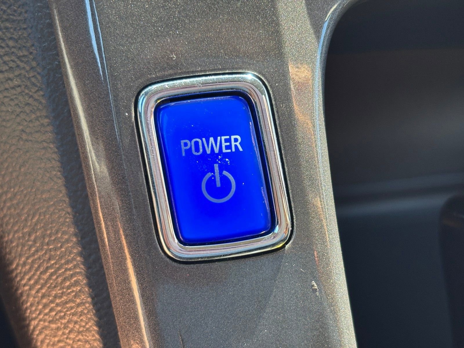 Used 2014 Chevrolet Volt FWD image 27