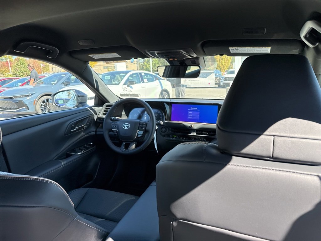 New 2025 Toyota Crown Signia image 10