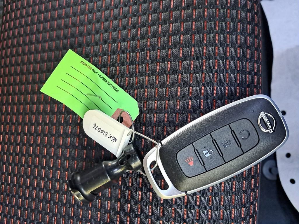 New 2026 Nissan Kicks SR w/ SR Premium Package image 30