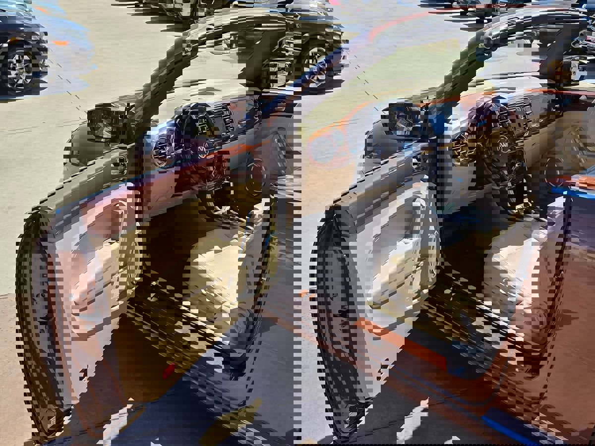 Used 2017 Volkswagen Beetle 1.8T SE FWD image 43