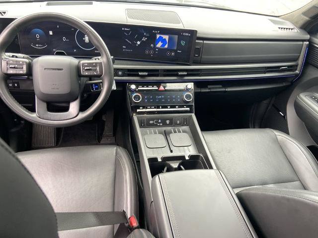 Used 2025 Hyundai Santa Fe Calligraphy FWD image 17