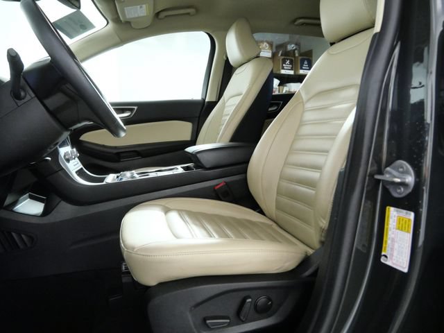 Certified 2024 Ford Edge SEL w/ Convenience Package AWD/4WD image 17