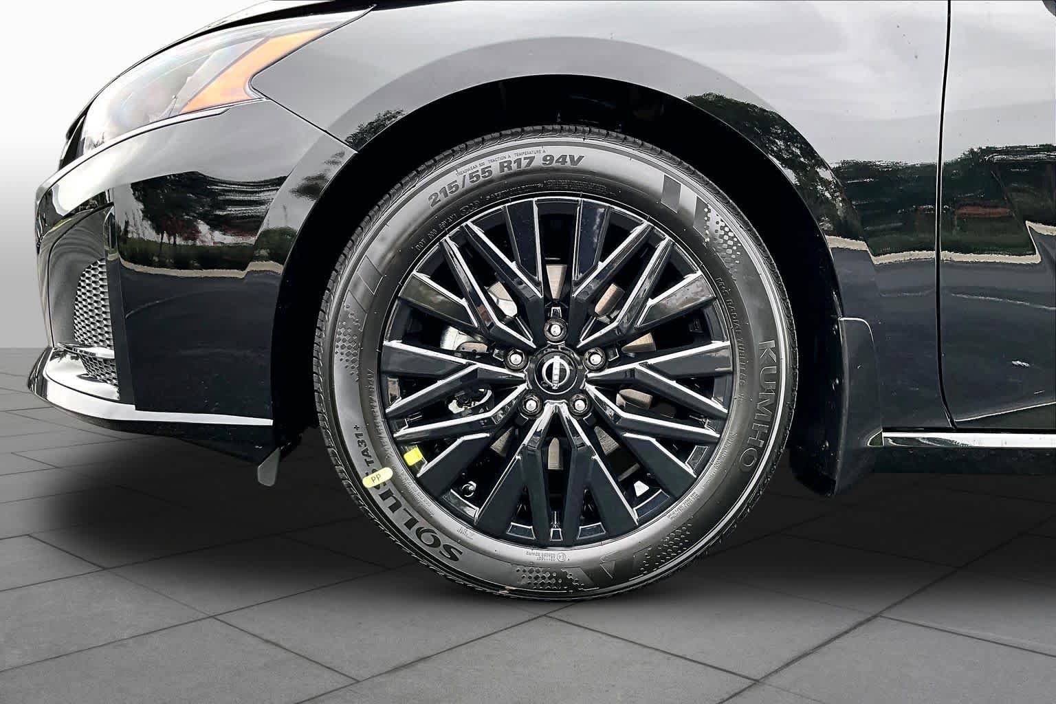 New 2026 Nissan Altima 2.5 SV FWD image 11