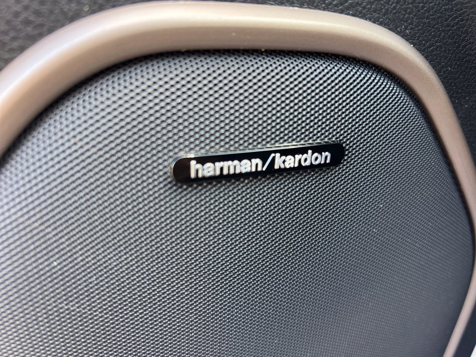 Used 2017 Jeep Grand Cherokee Summit w/ Platinum Series Group image 26