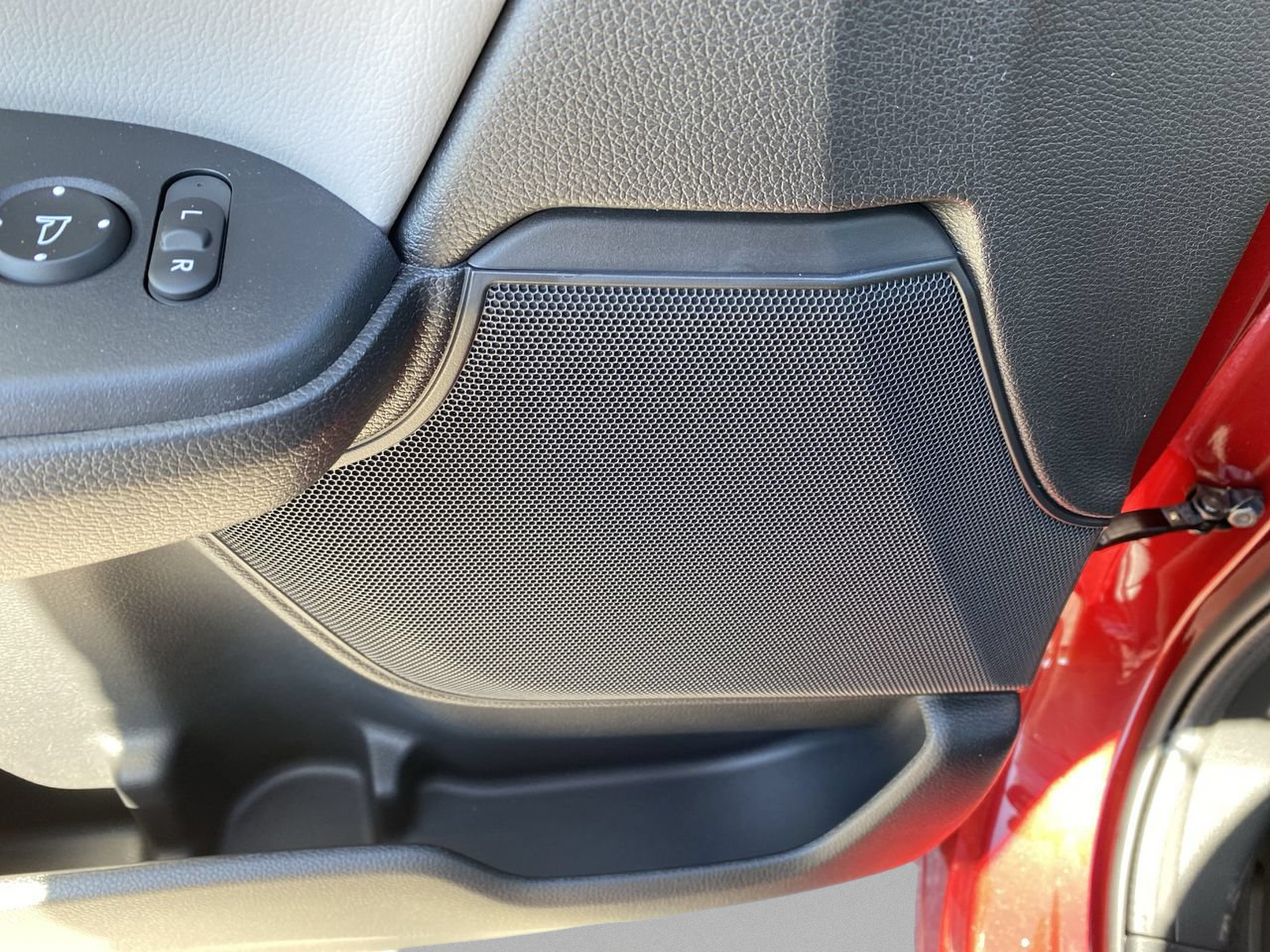 Used 2022 Honda CR-V Touring image 16