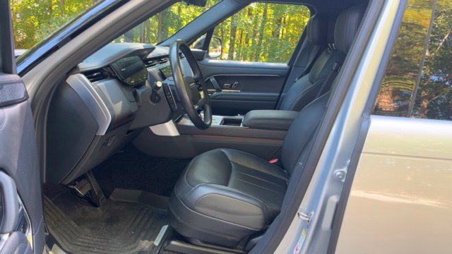 Certified 2025 Land Rover Range Rover Autobiography AWD/4WD image 5