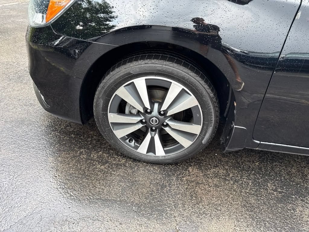 Used 2019 Nissan Sentra SV w/ Special Edition Package FWD image 11