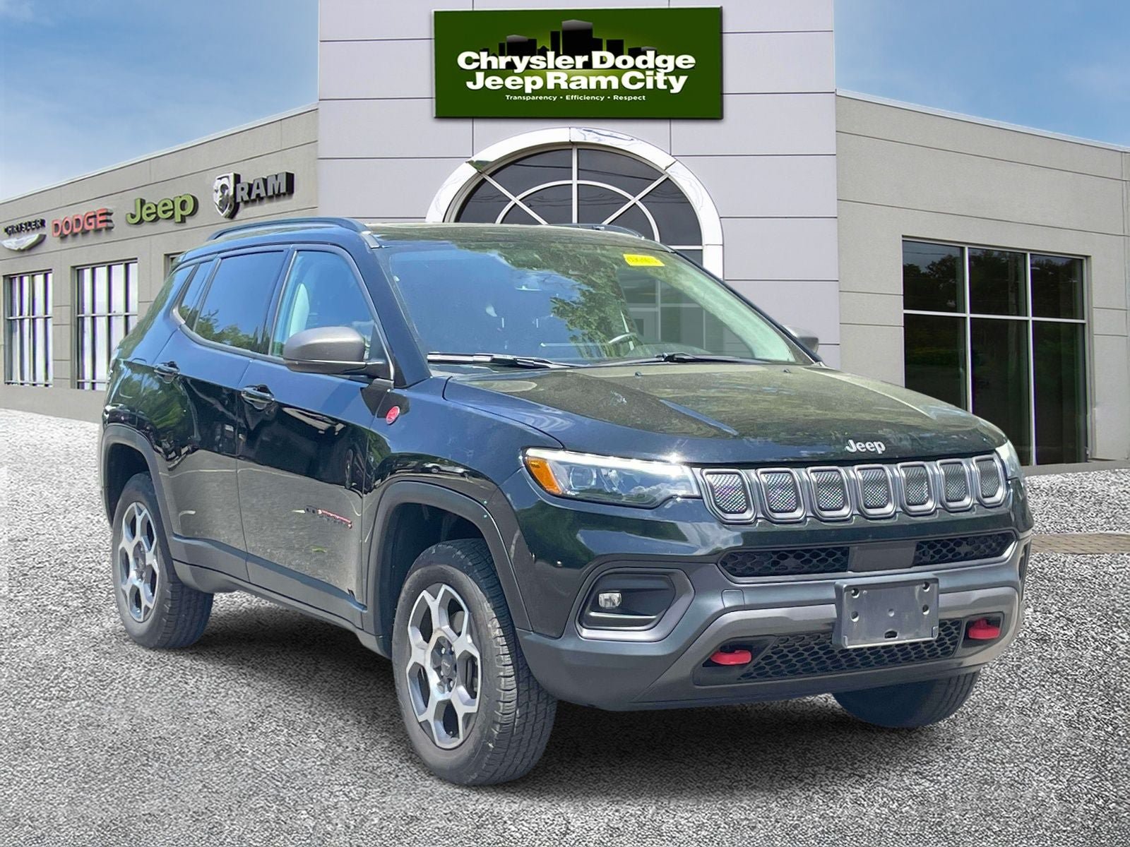 Used 2022 Jeep Compass Trailhawk w/ Trailhawk Elite Group AWD/4WD image 4