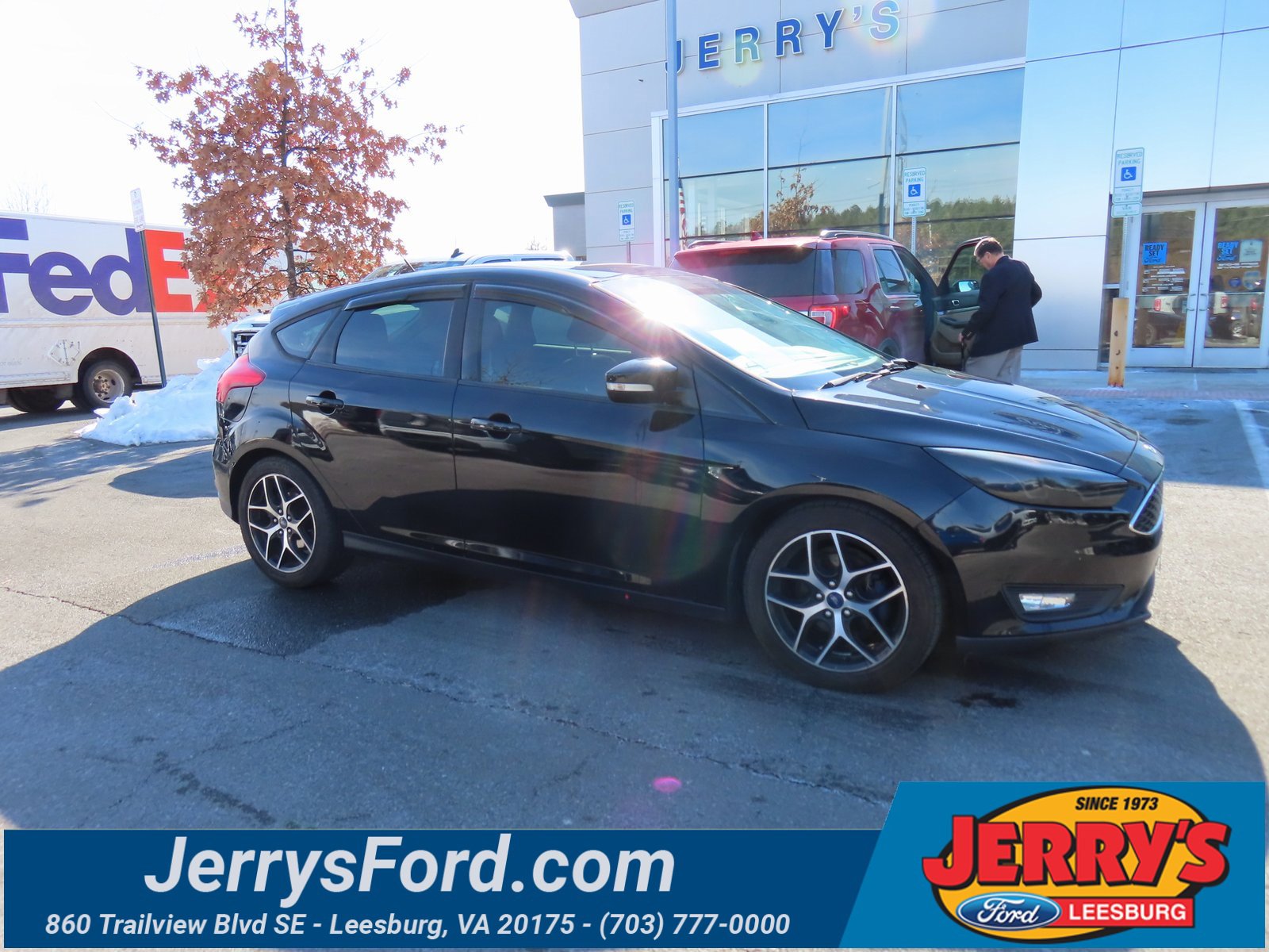 Used 2017 Ford Focus SEL image 1