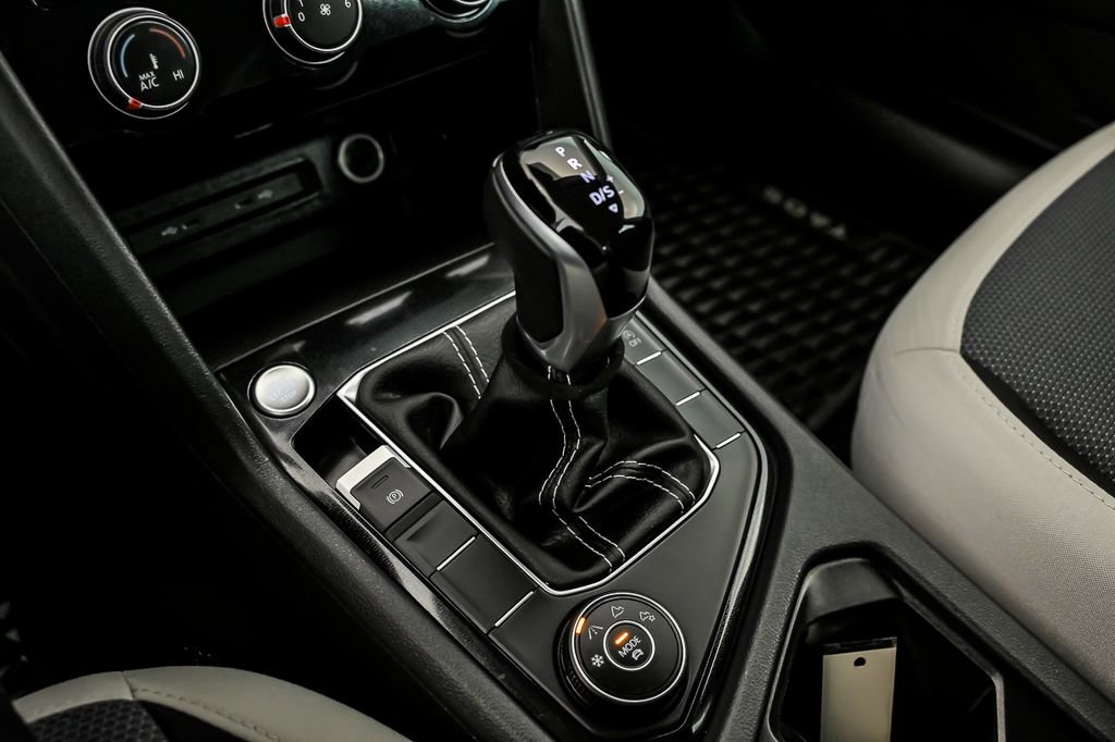 Used 2025 Volkswagen Taos S AWD/4WD image 22