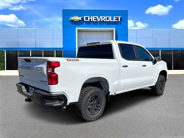 New 2026 Chevrolet Silverado 1500 Custom Trail Boss w/ LPO, Dark Essentials Package image 3
