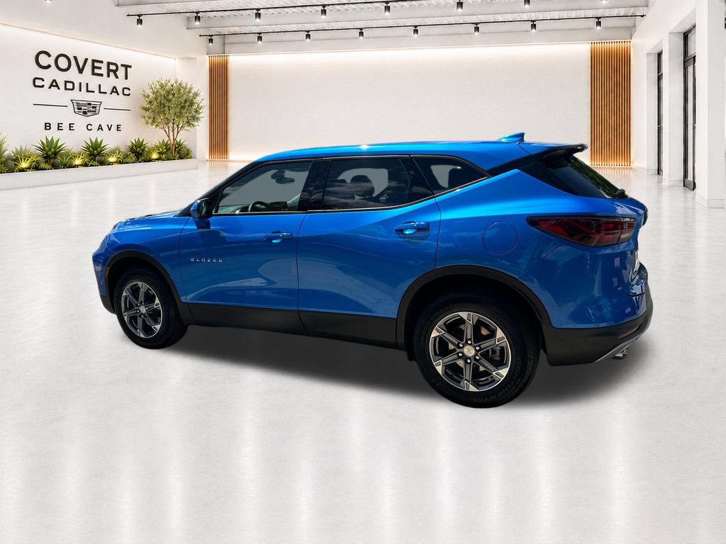 Used 2024 Chevrolet Blazer LT FWD image 10