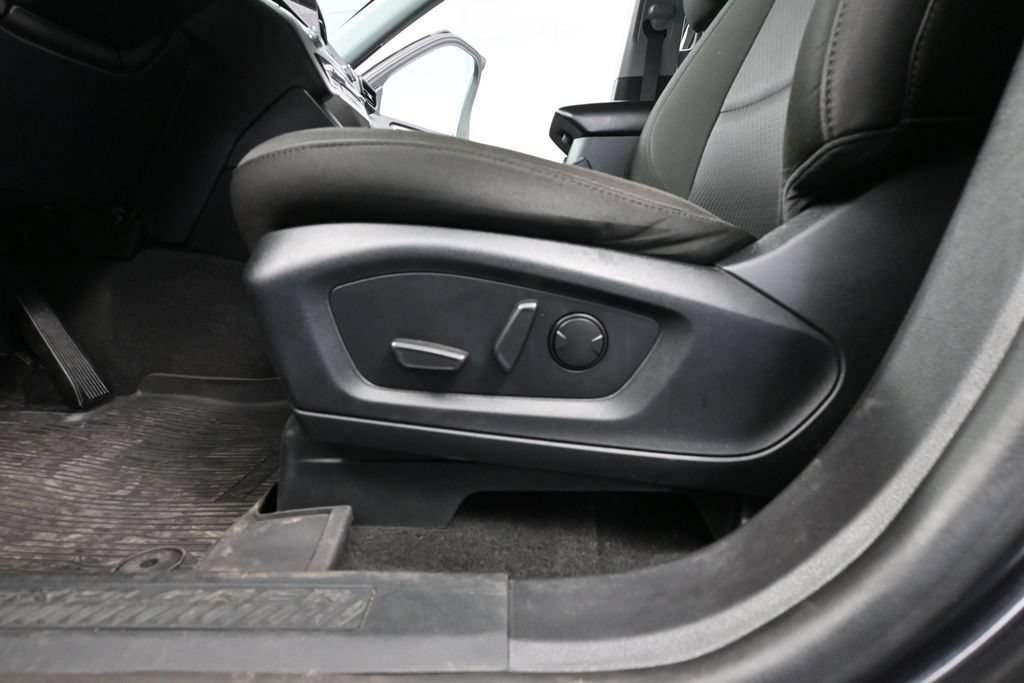 Used 2023 Ford Explorer XLT AWD/4WD image 20