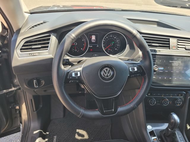 Used 2018 Volkswagen Tiguan SE FWD image 30