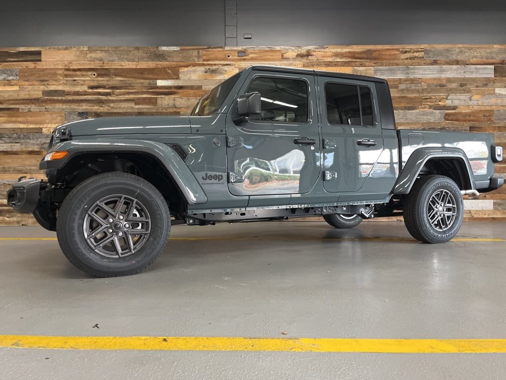 New 2026 Jeep Gladiator Sport AWD/4WD image 15