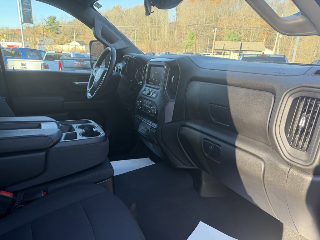 Used 2024 Chevrolet Silverado 2500 Custom image 19