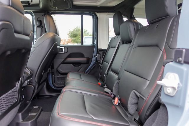 New 2026 Jeep Wrangler Unlimited Rubicon w/ Technology Group image 23