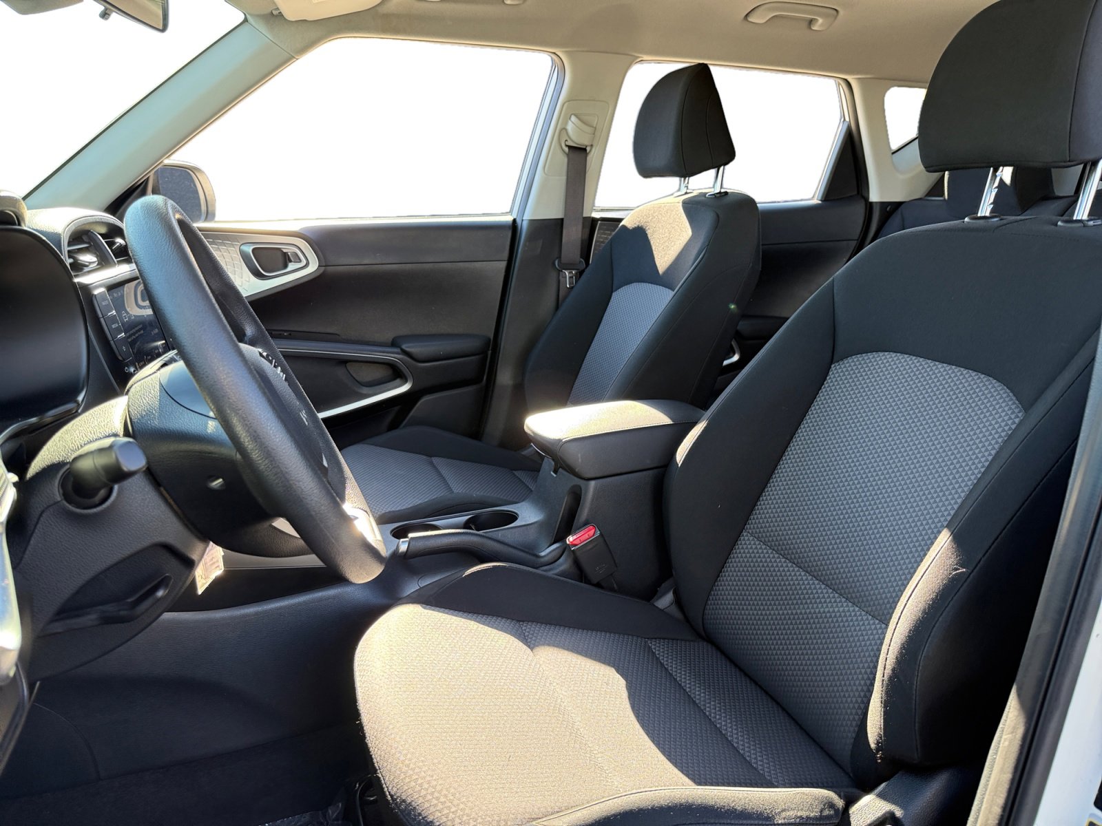 Used 2024 Kia Soul LX w/ Option Group 015 image 9