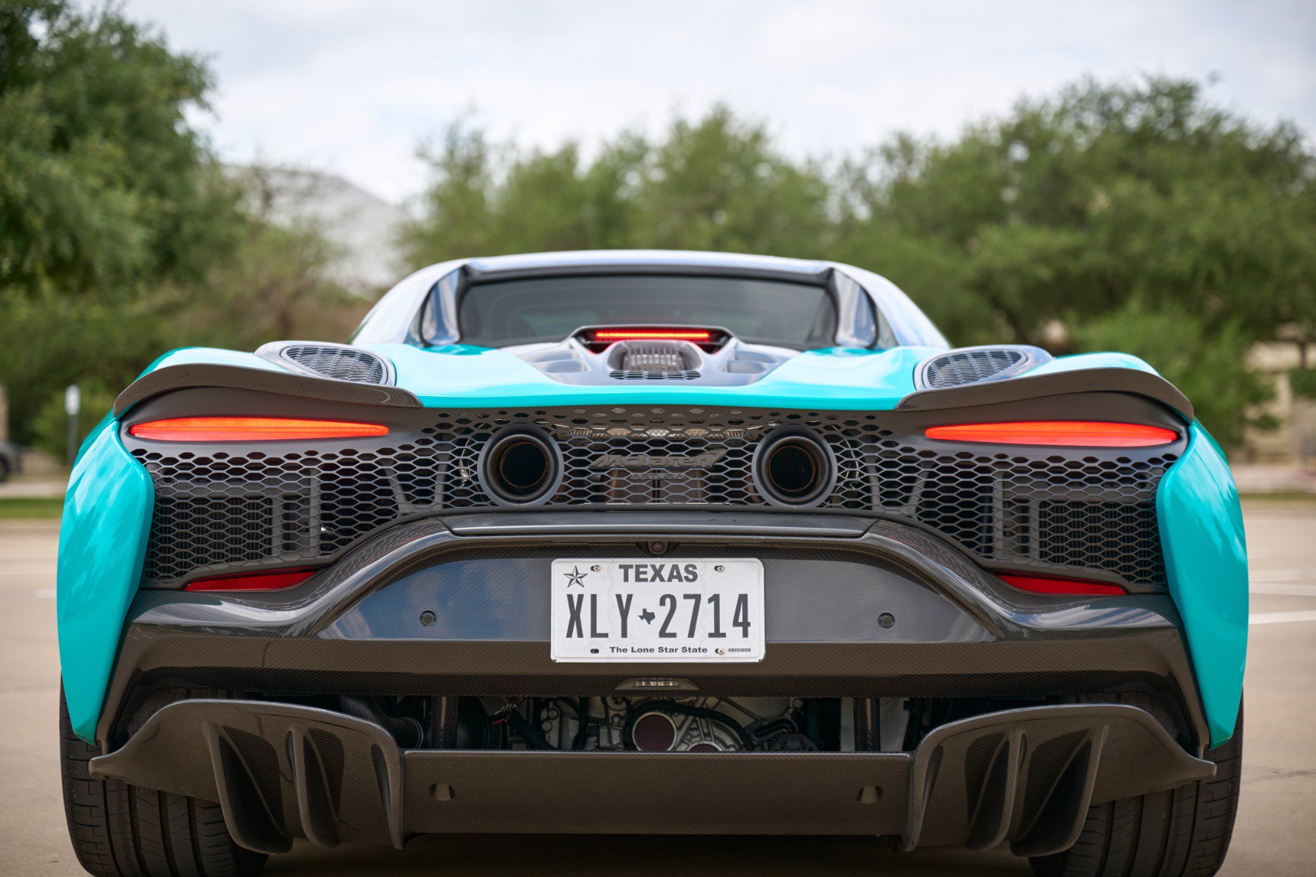 Used 2025 McLaren Artura Spider RWD image 5