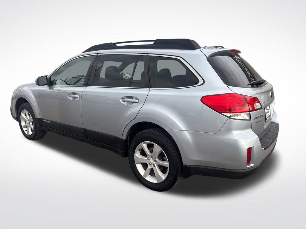 Used 2014 Subaru Outback 2.5i Premium AWD/4WD image 3