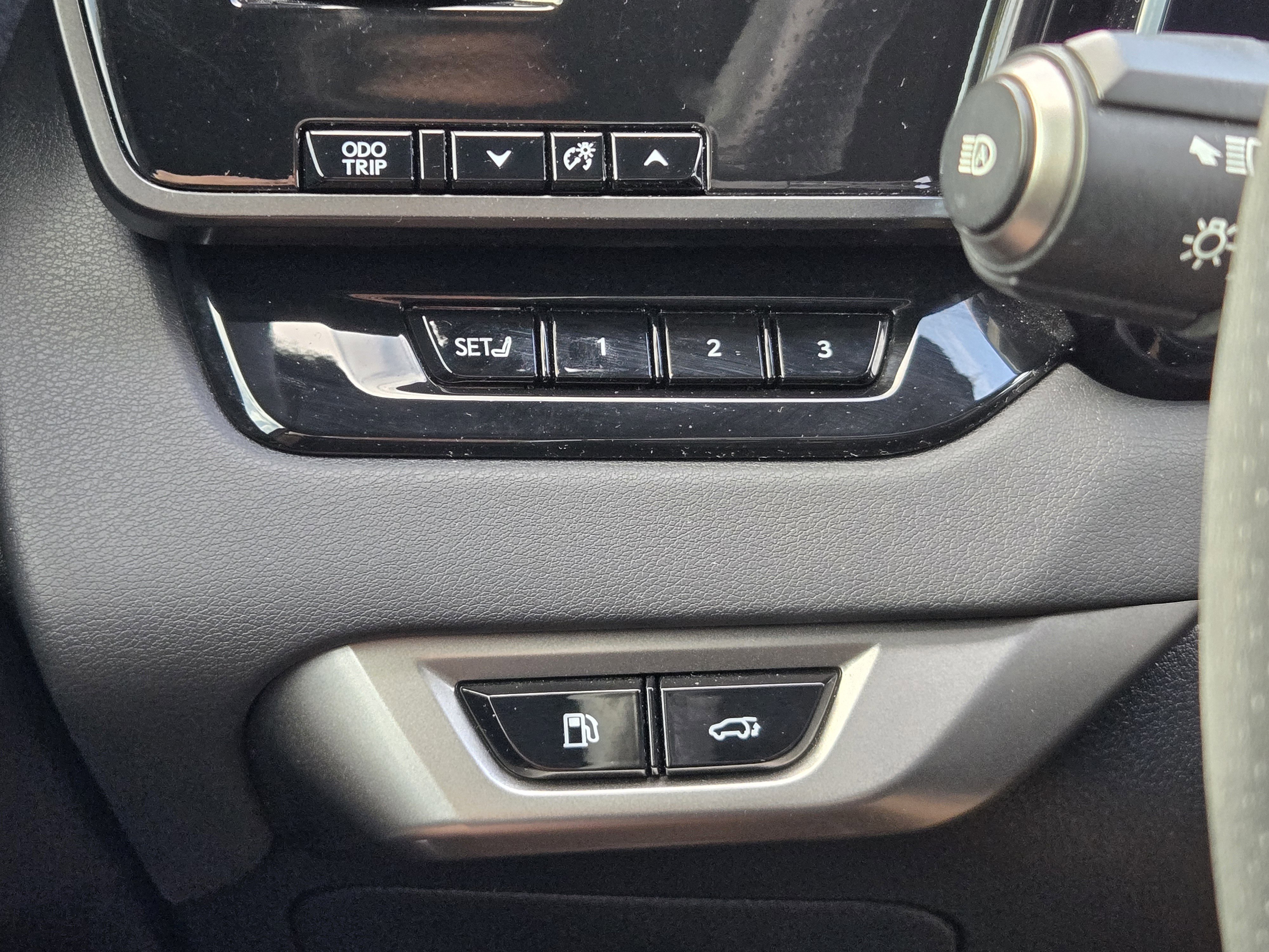 Used 2023 Lexus RX 500h F Sport image 26