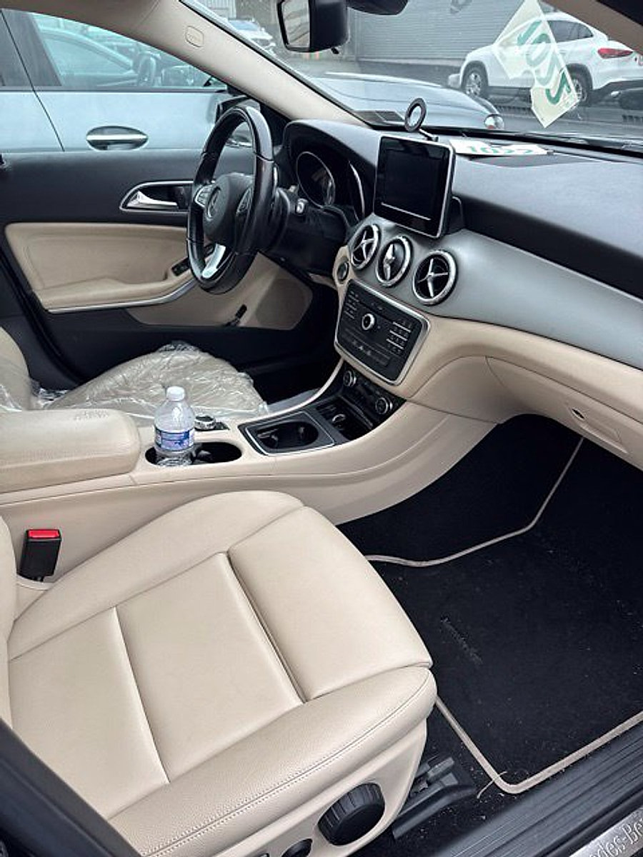 Used 2016 Mercedes-Benz GLA 250 image 4