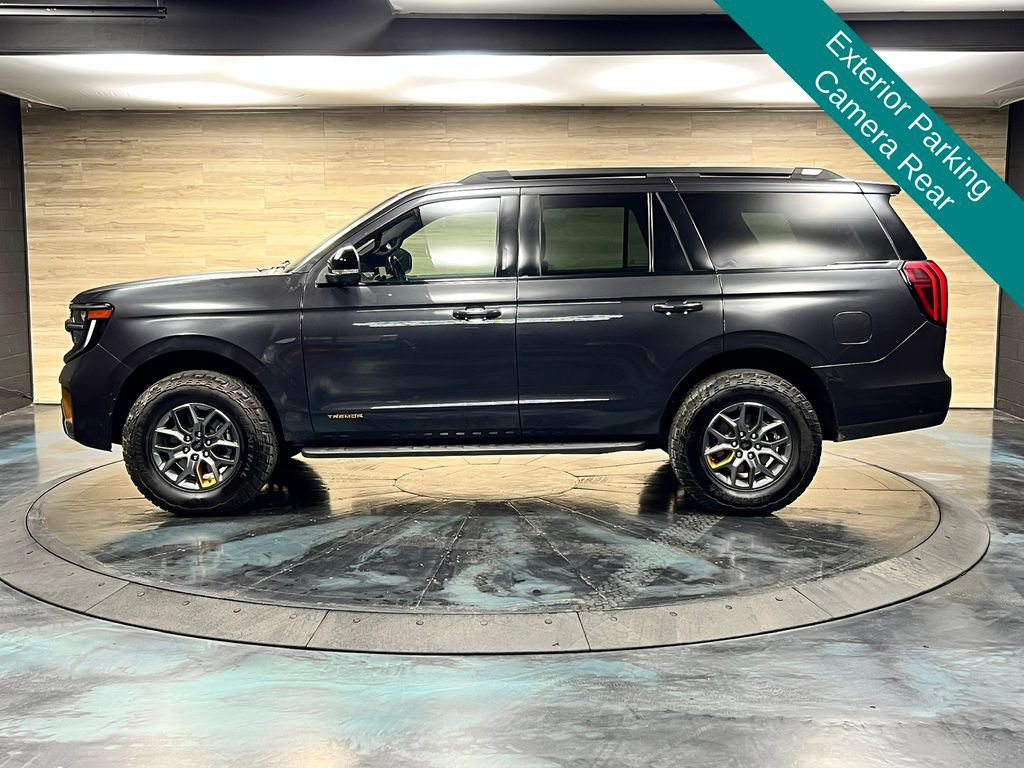 Used 2025 Ford Expedition Tremor AWD/4WD image 14