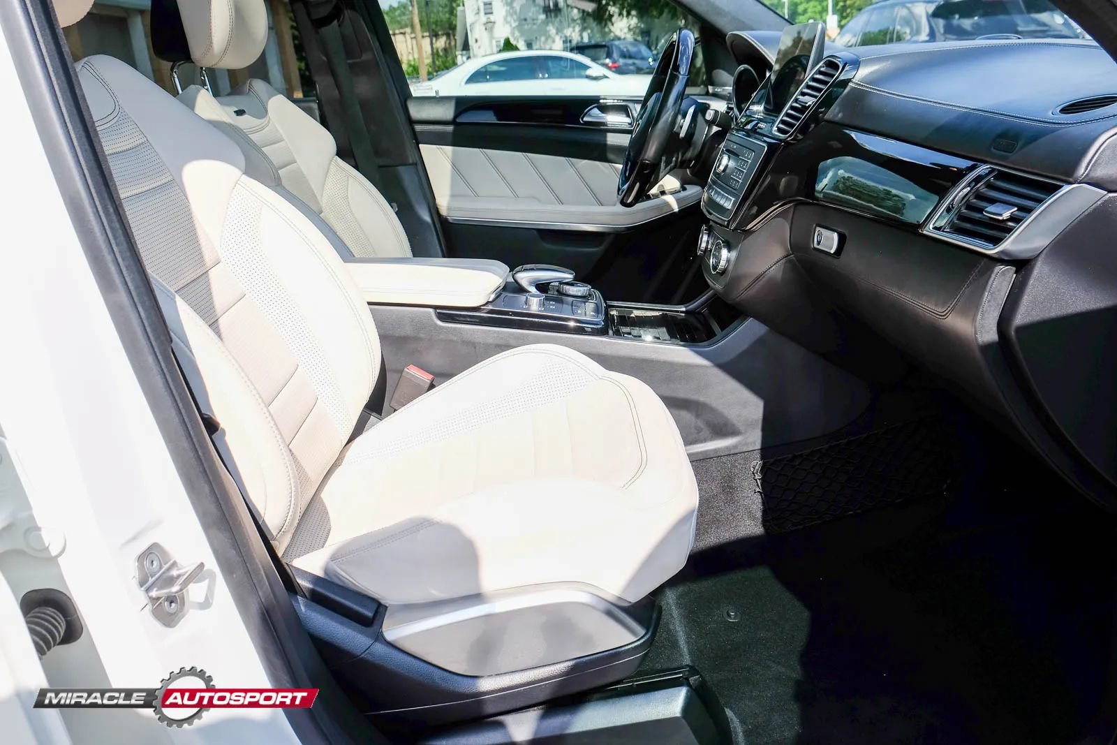 Used 2019 Mercedes-Benz GLS 63 AMG 4MATIC image 32