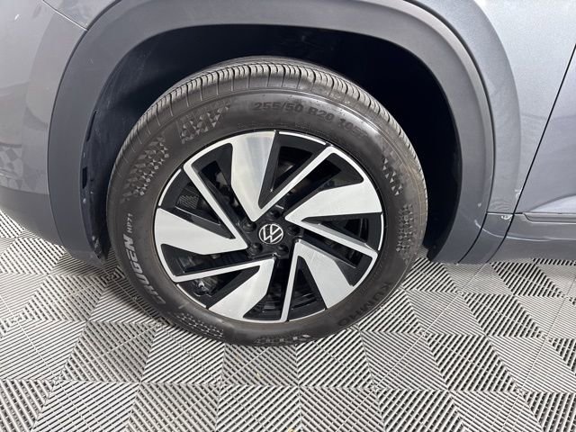 Used 2025 Volkswagen Atlas SE image 9