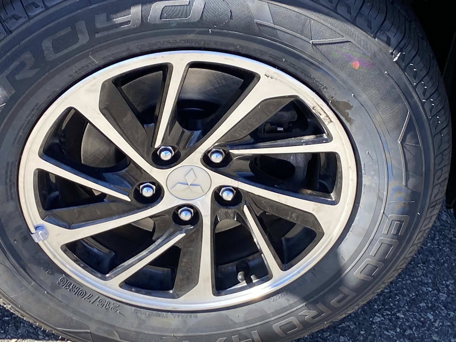 Used 2020 Mitsubishi Eclipse Cross ES FWD image 24
