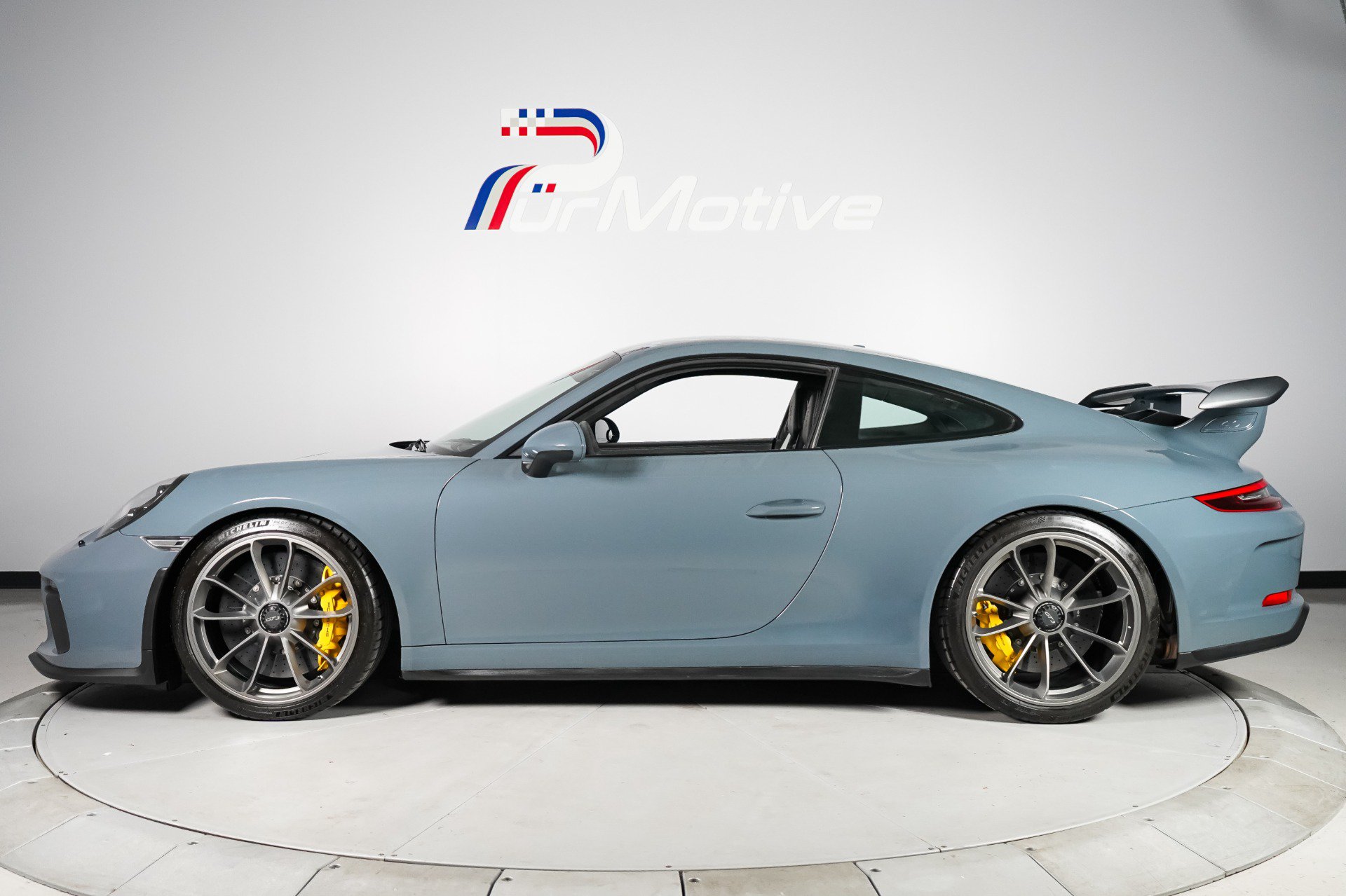 Used 2018 Porsche 911 GT3 RWD image 6