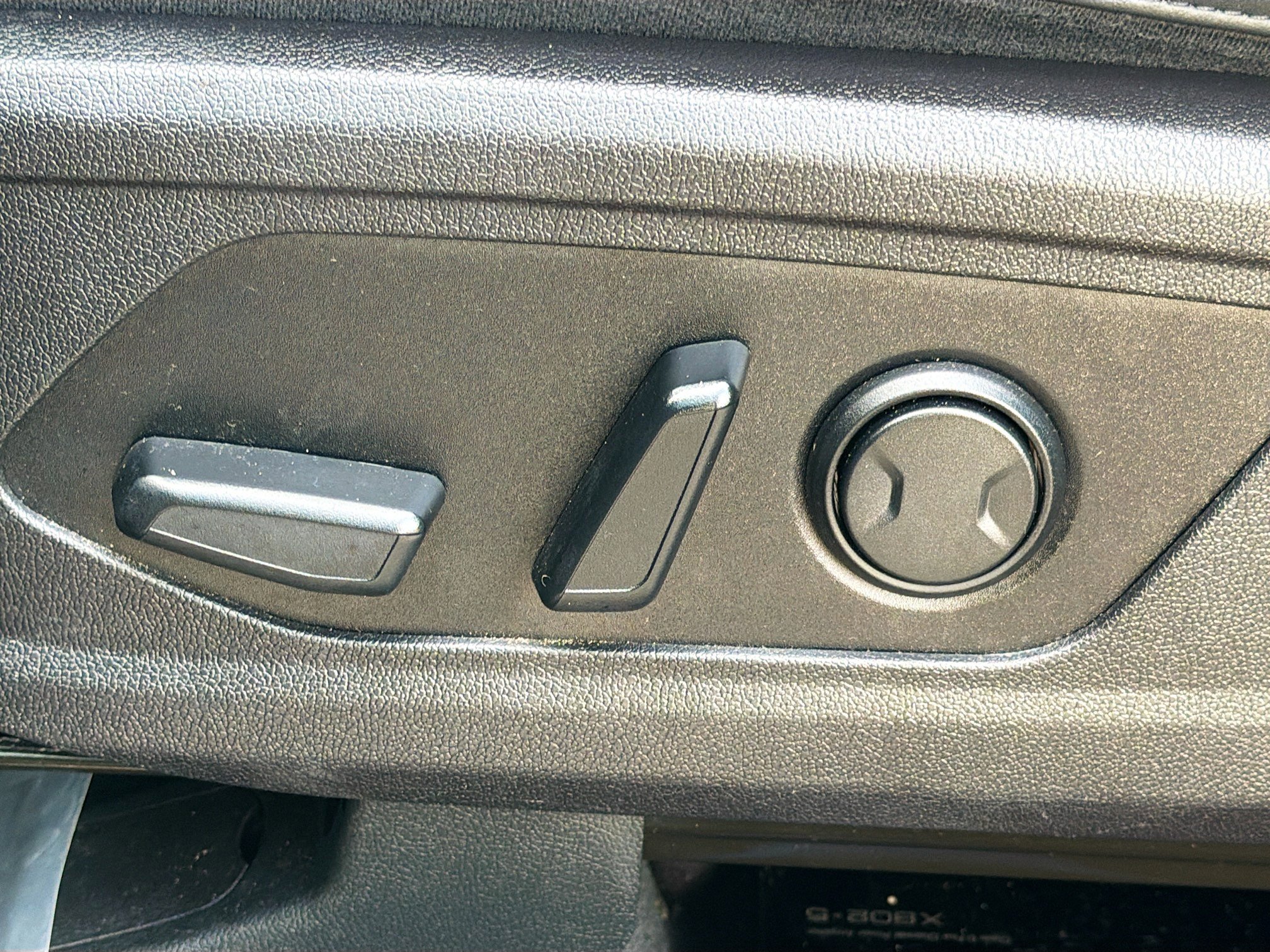 Used 2024 Kia Sorento SX FWD image 25