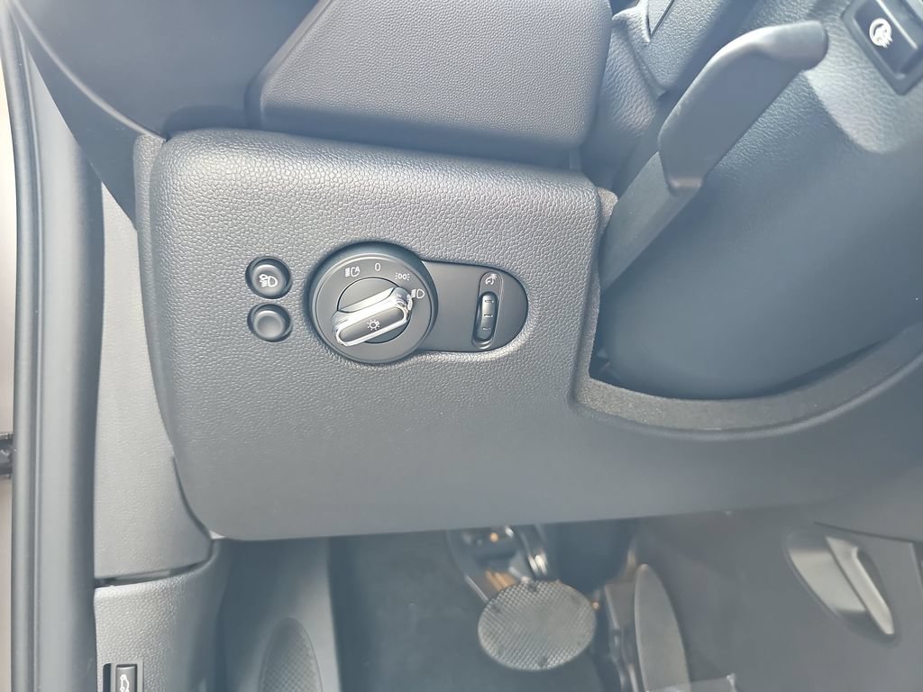 Used 2023 MINI Cooper S FWD image 34