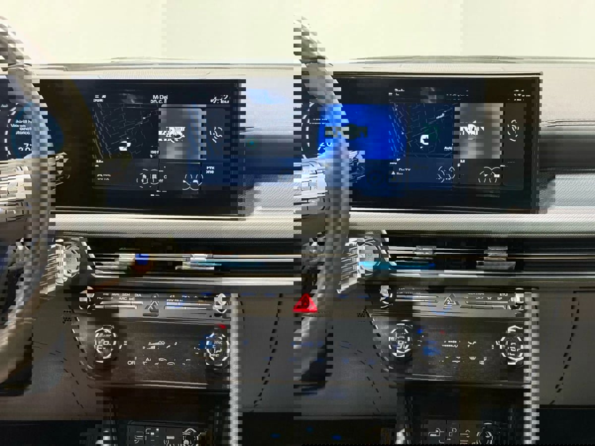 Used 2025 Hyundai Sonata SEL image 19