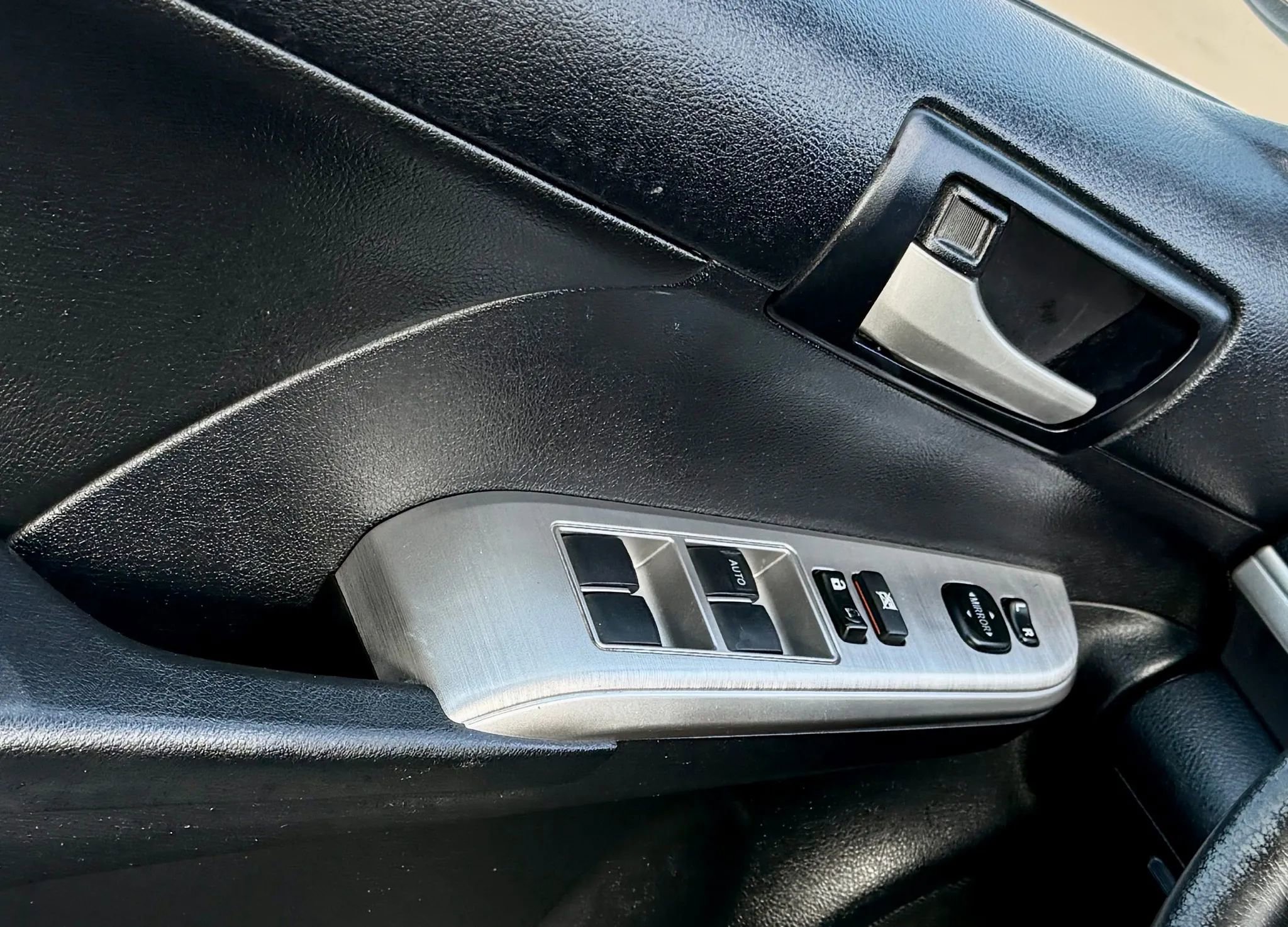 Used 2014 Toyota Camry SE image 19