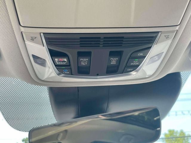 Used 2023 Acura RDX AWD image 32