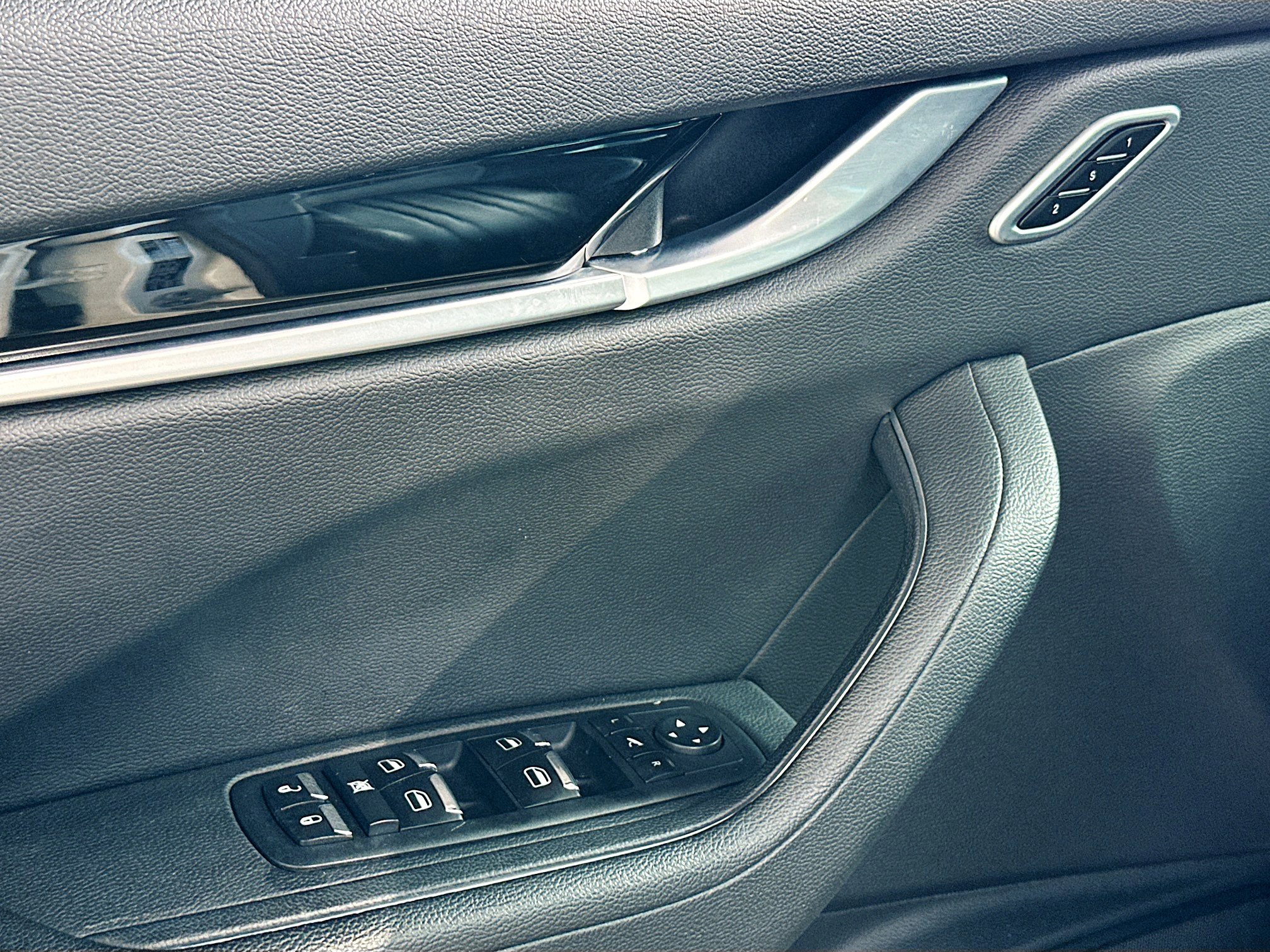 Used 2023 Maserati Levante Modena image 18