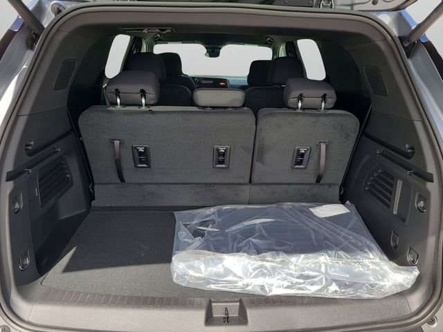 New 2026 Chevrolet Traverse LT w/ Midnight/Sport Edition image 10