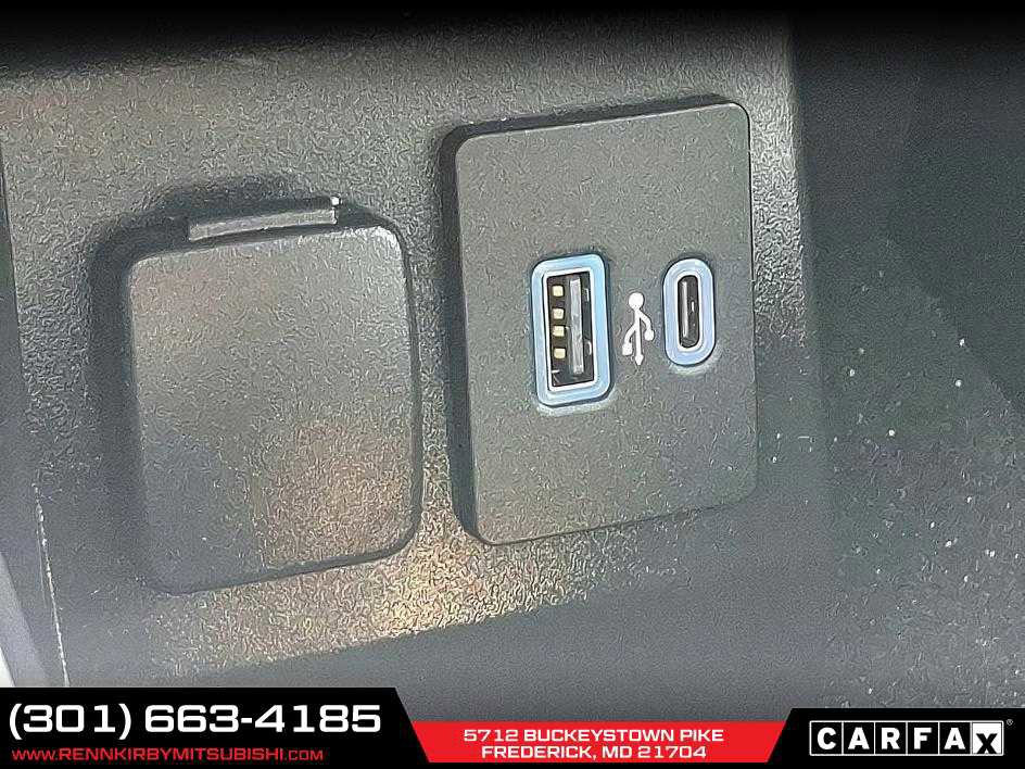 Used 2022 Ford Explorer Platinum image 28