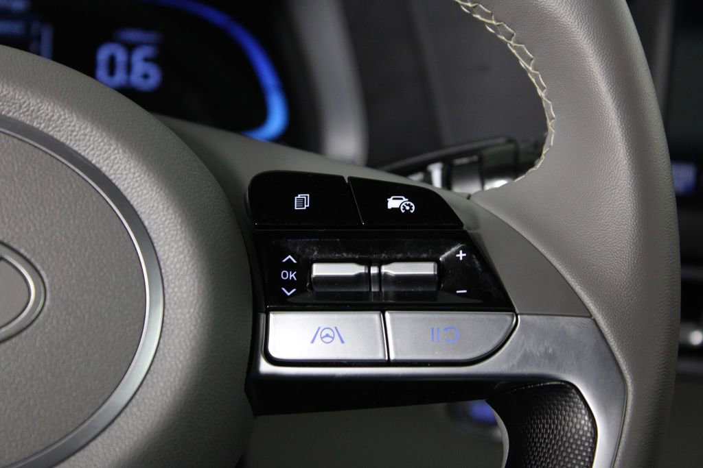 Certified 2026 Hyundai Elantra Sport image 27