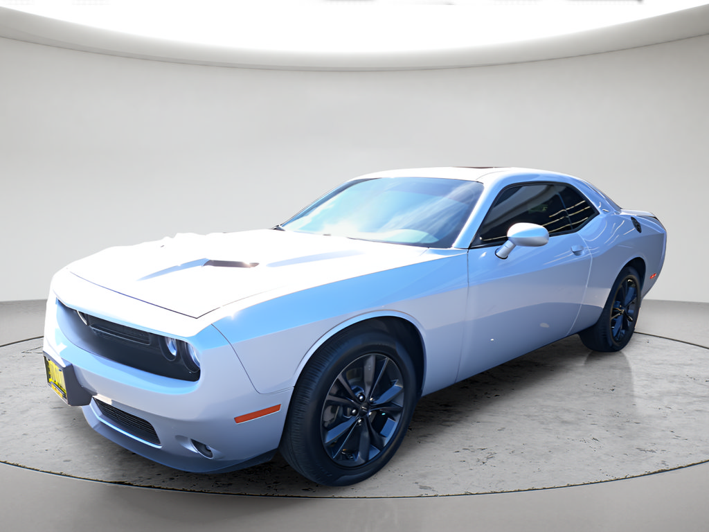 Used 2020 Dodge Challenger SXT w/ Driver Convenience Group