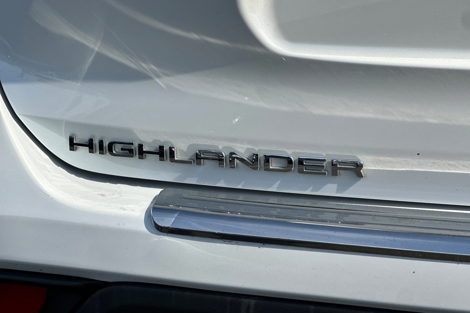 Used 2023 Toyota Highlander XLE image 28